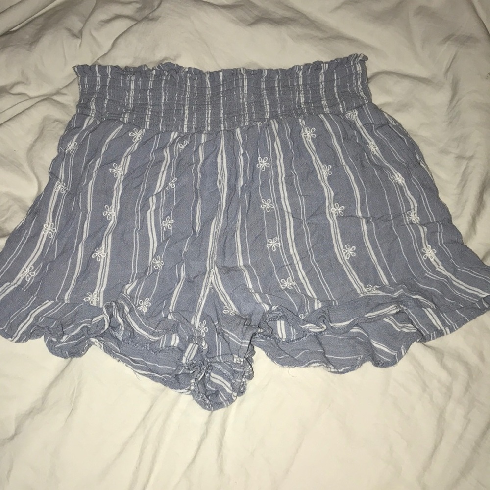 American Eagle Flowy shorts